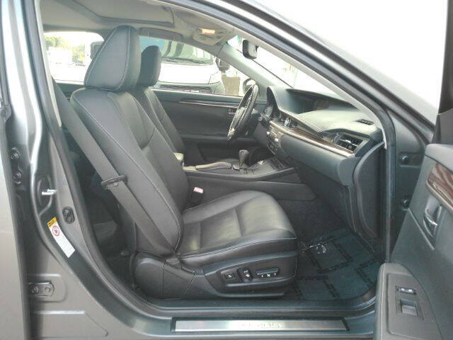 2015 Lexus ES 350 Crafted Line