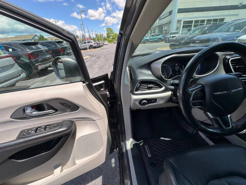 2020 Chrysler Pacifica Touring L Plus