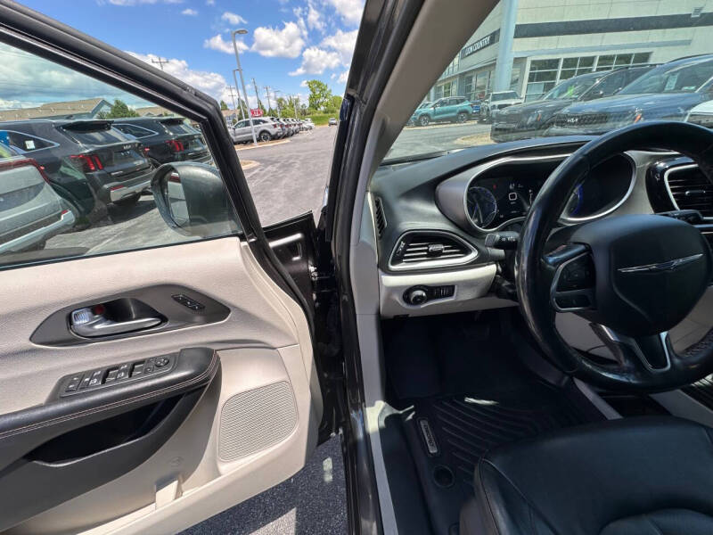 2020 Chrysler Pacifica Touring L Plus