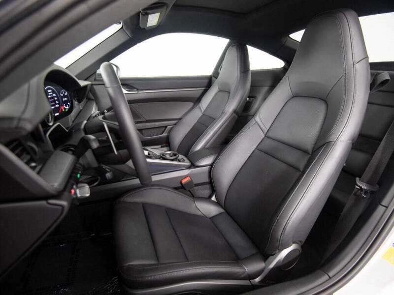 2024 Porsche 911 Carrera