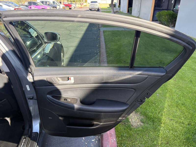 2014 Hyundai Genesis 5.0L R-Spec