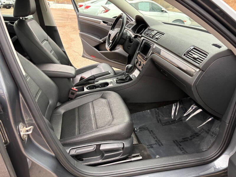 2018 Volkswagen Passat 2.0T SE