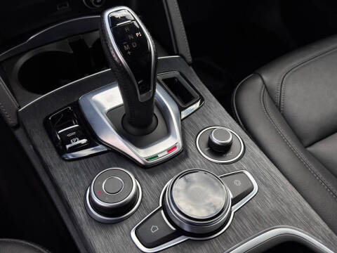 2022 Alfa Romeo Stelvio Sprint