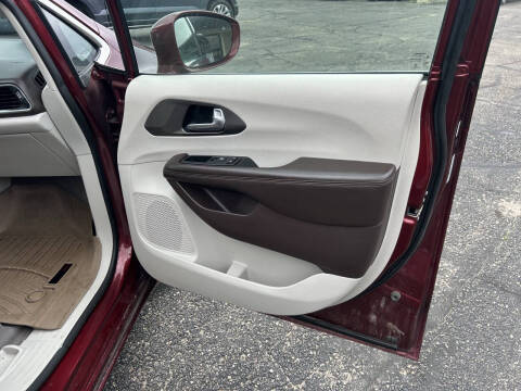 2019 Chrysler Pacifica Touring L Plus
