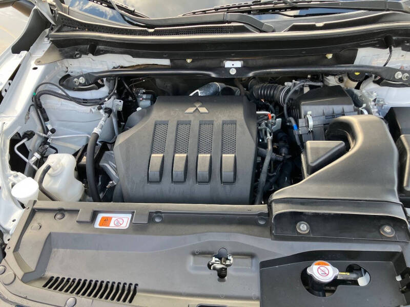 2022 Mitsubishi Eclipse Cross ES