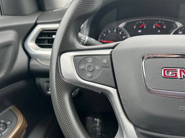 2022 GMC Acadia SLE