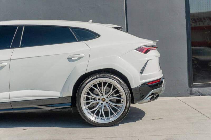 2019 Lamborghini Urus