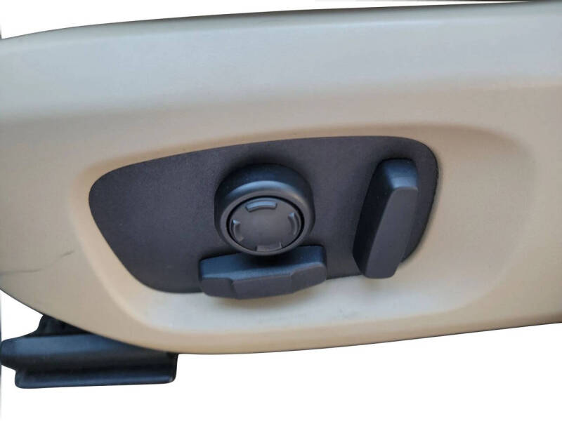 2018 Land Rover Range Rover Evoque SE Premium