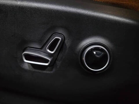 2025 Chrysler Pacifica Plug-In Hybrid Pinnacle