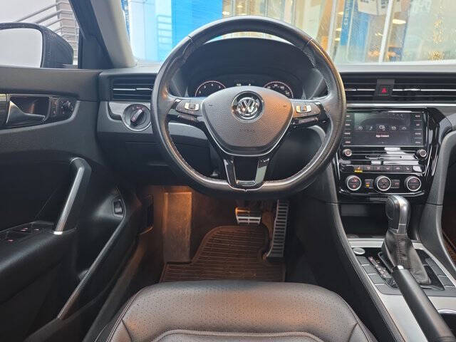 2020 Volkswagen Passat R-Line