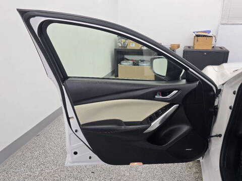 2015 Mazda MAZDA6 i Grand Touring