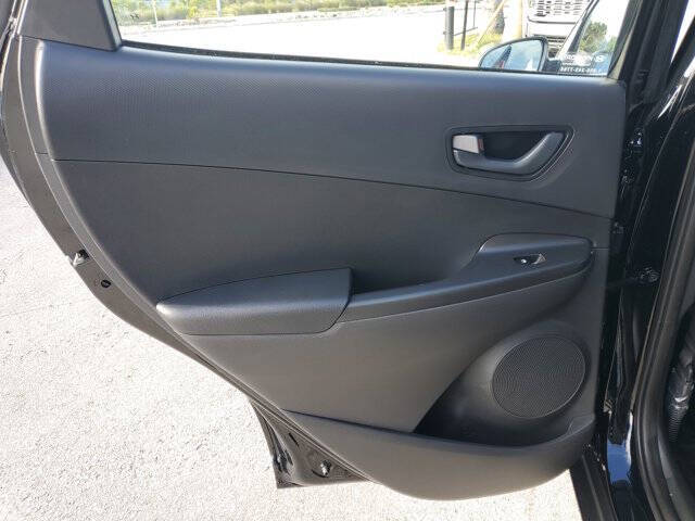 2023 Hyundai Kona SE