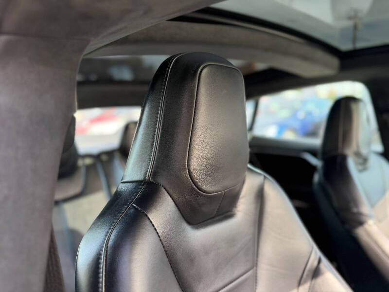 2016 Tesla Model S 90D