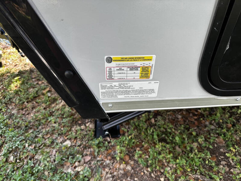 2026 A Liner Expedition Rear Sofa