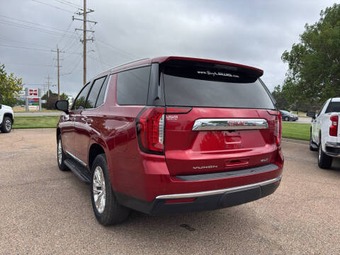 2023 GMC Yukon SLT