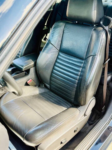 2012 Dodge Challenger SXT Plus