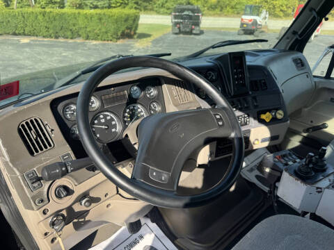 2005 Sterling LT 9500