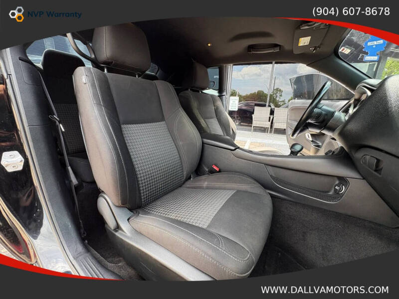 2015 Dodge Challenger SXT