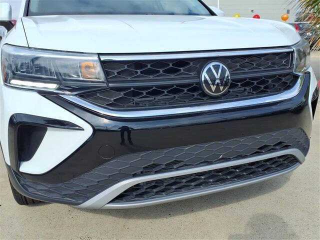 2024 Volkswagen Taos SE