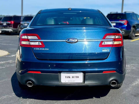 2016 Ford Taurus SEL