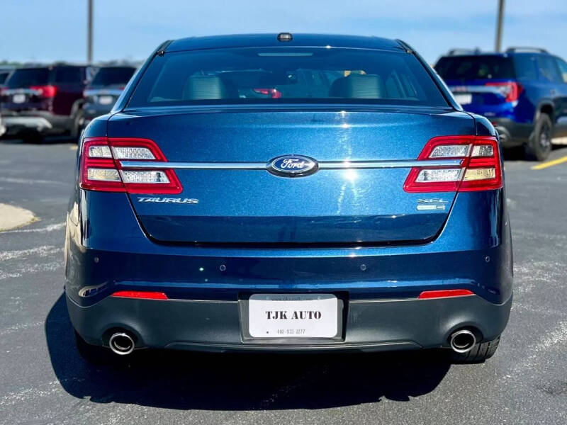 2016 Ford Taurus SEL