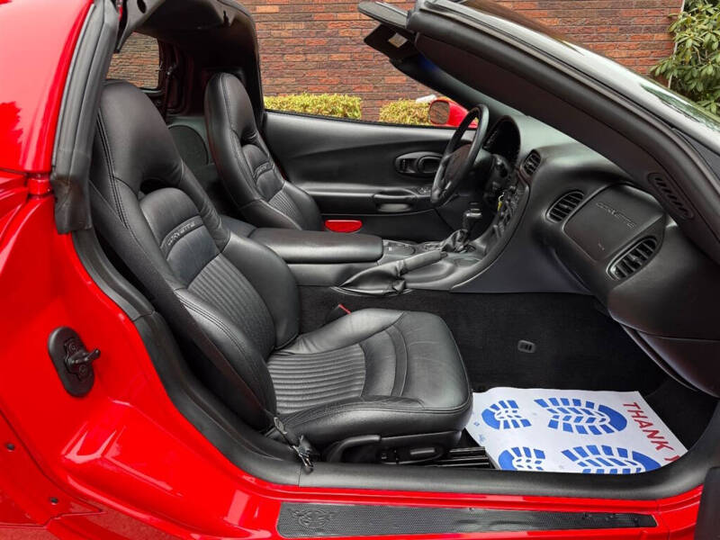 2004 Chevrolet Corvette