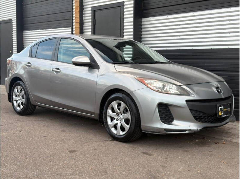 2013 Mazda MAZDA3 i SV