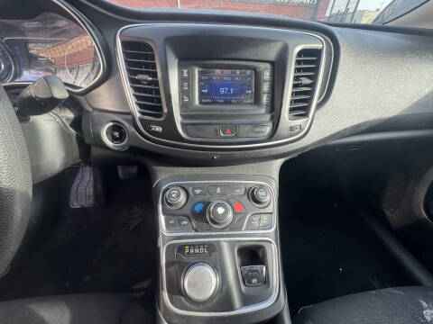 2016 Chrysler 200 Limited