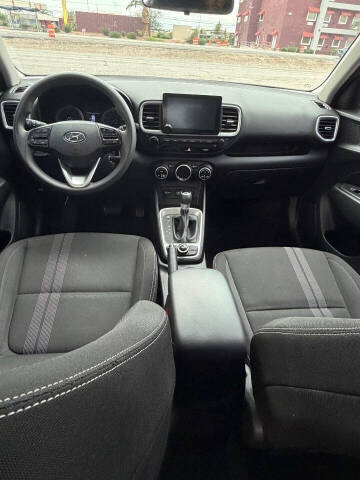 2020 Hyundai Venue SEL