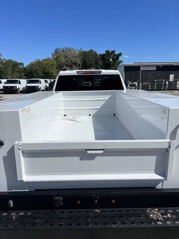 2025 Chevrolet Silverado 3500HD CC Work Truck