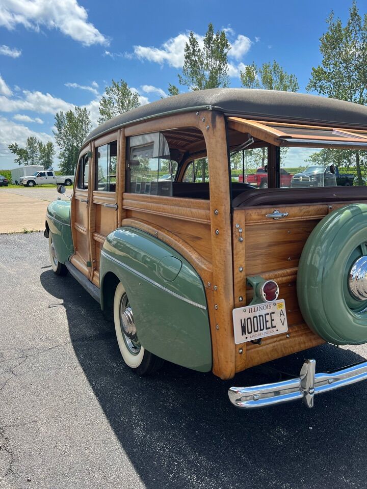 1941 Ford Super Deluxe 14