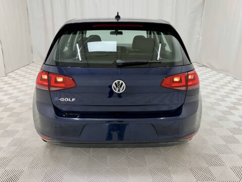2016 Volkswagen e-Golf SE