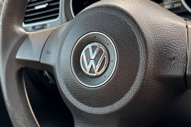 2012 Volkswagen Golf 2.5L PZEV