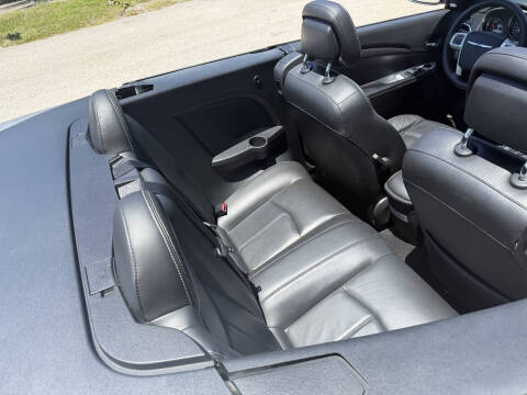 2011 Chrysler 200 Limited