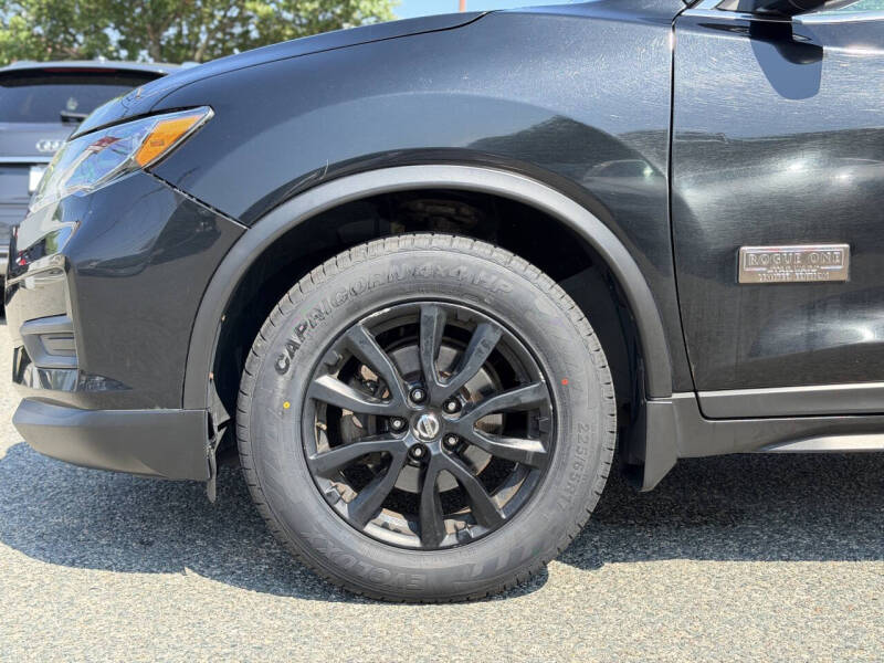 2017 Nissan Rogue SV
