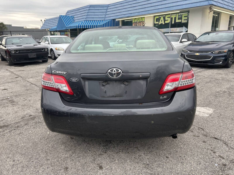2011 Toyota Camry LE