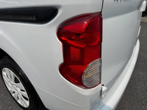2017 Nissan NV200 SV