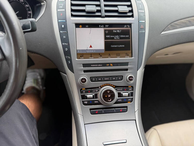 2018 Lincoln MKZ Select