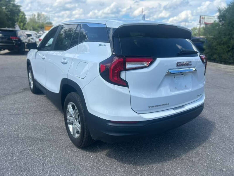 2024 GMC Terrain SLE