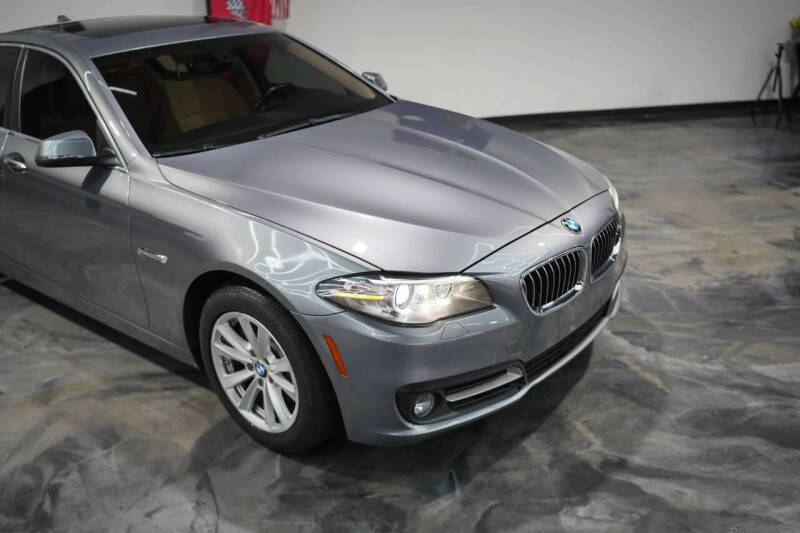 2015 BMW 5 Series 528i