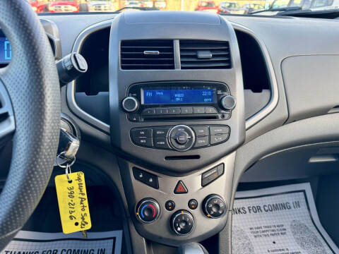 2015 Chevrolet Sonic LT Auto