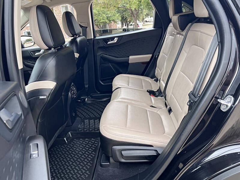 2020 Ford Escape Hybrid Titanium