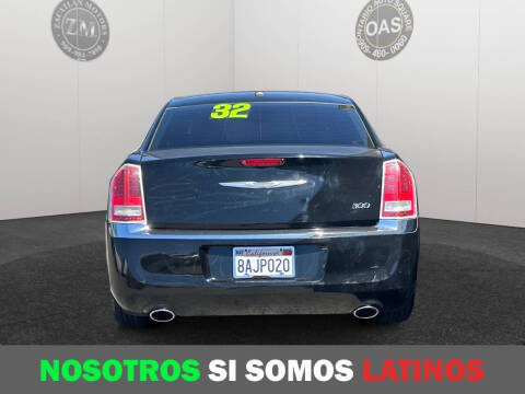 2012 Chrysler 300 Limited