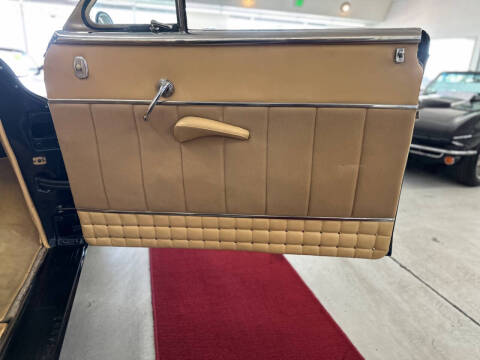 1948 Packard Custom serries Victoria