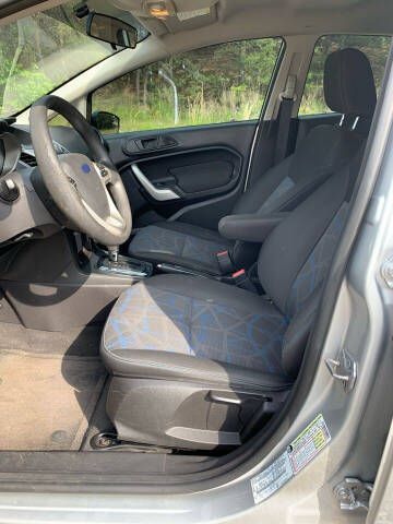 2012 Ford Fiesta SE