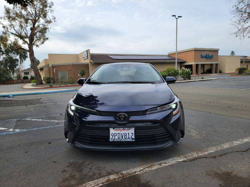 2023 Toyota Corolla LE photo 2