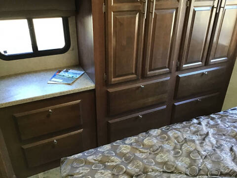 2016 Georgetown GT3 30X / 31ft