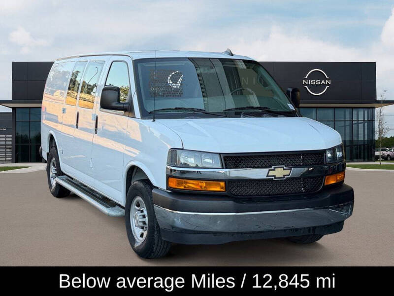 2024 Chevrolet Express 2500