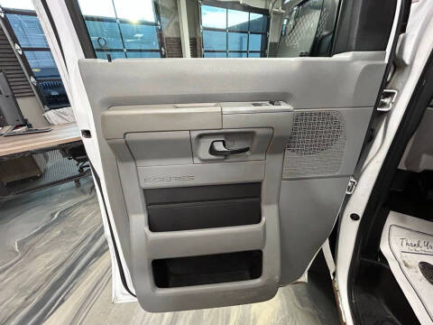 2011 Ford E-Series E-350 SD