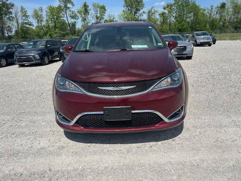 2017 Chrysler Pacifica Touring-L Plus